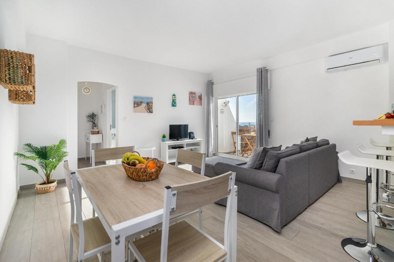 Apartamento Cor Do Mar - Sunny, Clean And Spacious Apartment With Sea View, In Alvor - Very Close Walking Distance To The Beach And Alvor Village Bagian luar foto