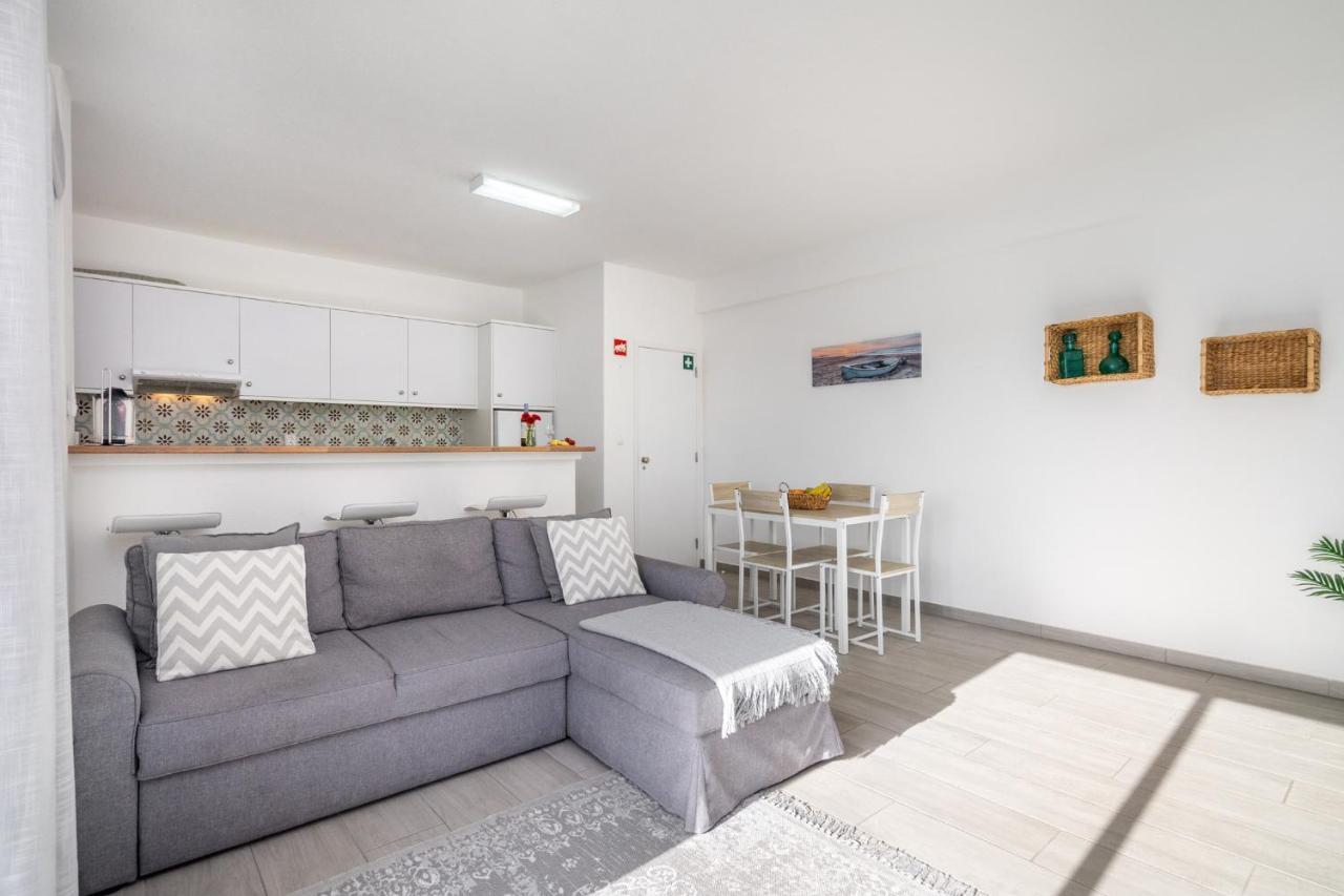 Apartamento Cor Do Mar - Sunny, Clean And Spacious Apartment With Sea View, In Alvor - Very Close Walking Distance To The Beach And Alvor Village Bagian luar foto