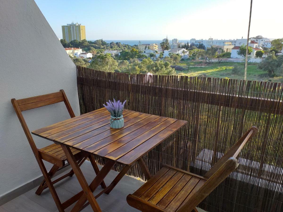 Apartamento Cor Do Mar - Sunny, Clean And Spacious Apartment With Sea View, In Alvor - Very Close Walking Distance To The Beach And Alvor Village Bagian luar foto